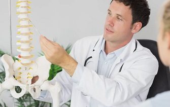 Взгляд в Будущее Здоровья: Роль Врача-Ортопеда