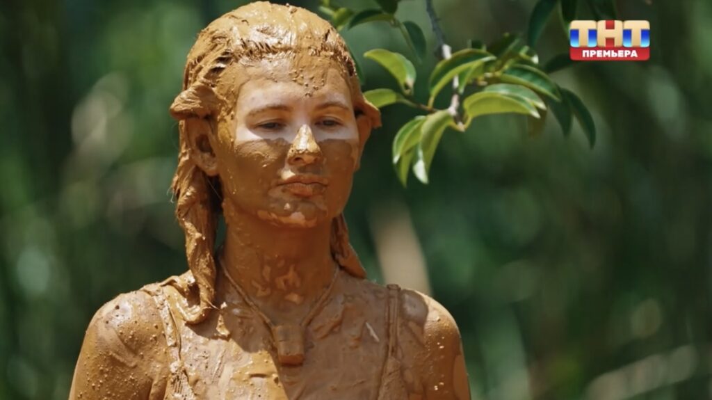 Шоу Звезды в джунглях 30 ноября 2025 года кто ушел, покинул проект, кого выгнали в 10 серии сегодня, смотреть онлайн, испытание на вылет, Анна Цуканова-Котт