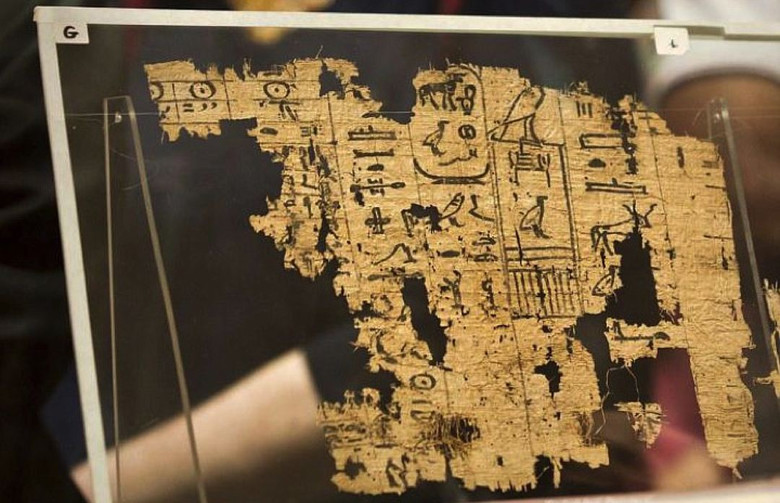 Древний папирус помог раскрыть один из секретов строительства египетских пирамид 1