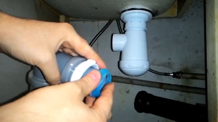 Как заменить гофру сифона на ПВХ-трубу: простой пошаговый ремонт