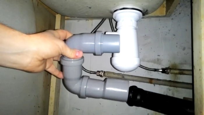 Как заменить гофру сифона на ПВХ-трубу: простой пошаговый ремонт