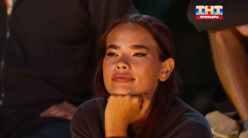 Шоу Звезды в джунглях 7 декабря 2025 года 11 серия, кто ушел, покинул проект, вылетел, кого выгнали сегодня, кто проиграл в испытании, Ася Резник кто муж, развод, разводится