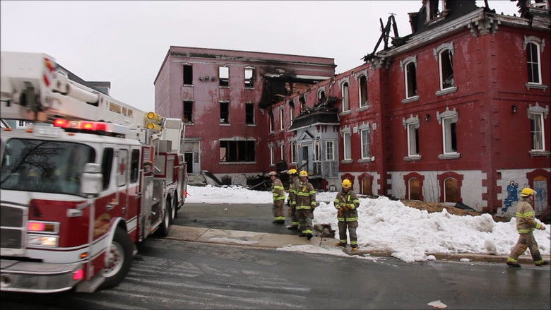 В Канаде сгорел бывший детский приют, населенный призраками 1