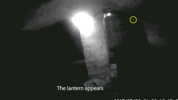 В пещере Ноттингема засняли